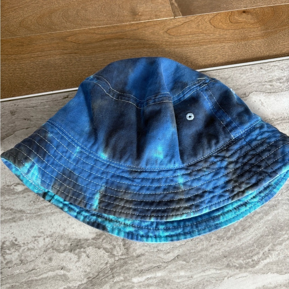 Vintage y2k Blue Tie-Dye Bucket Hat